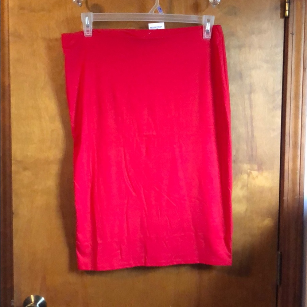 Seamless Red Pencil Skirt